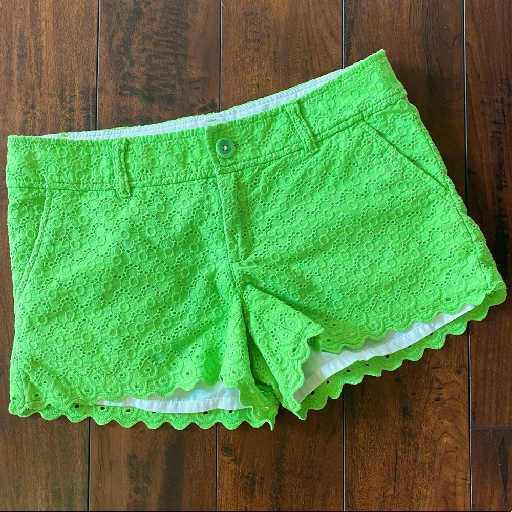 Lilly Pulitzer Green Eyelet Walsh Shorts Sz 2